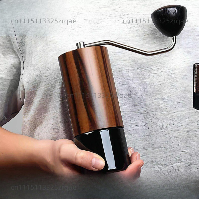 เครื่องบดกาแฟมือหมุน Commander - Burr Hand Grinder บทวิจารณ์และราคา
